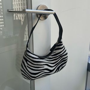 Brand New L’intervalle zebra bag